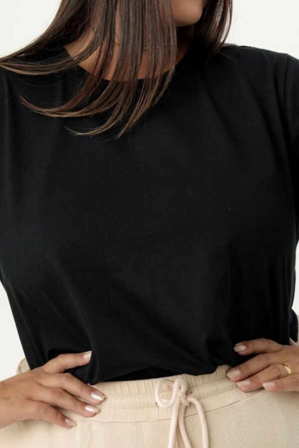 T-SHIRT PLUS SIZE LISA PRETA - Imagem 2