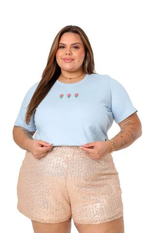 T-SHIRT PLUS SIZE FLORES AZUL CLARA