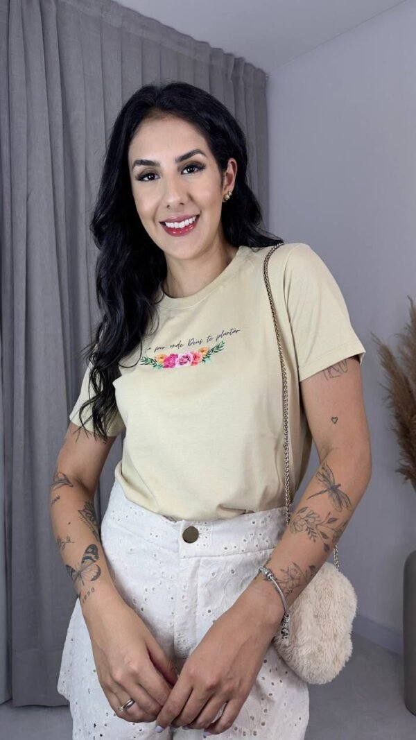 T-SHIRT FLORESÇA BEGE