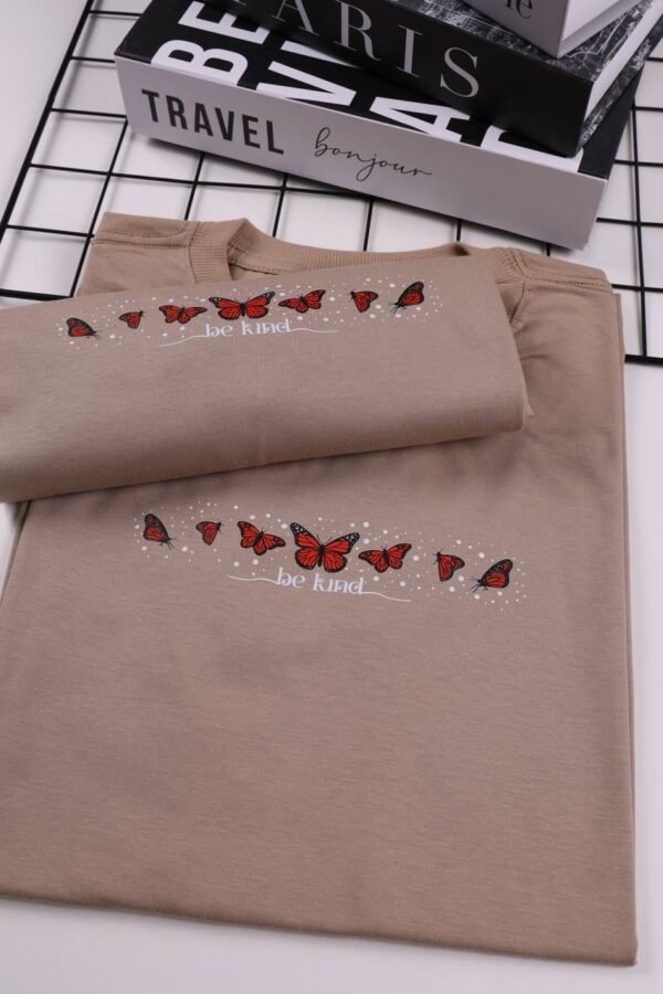 T-SHIRT BE KIND BEGE - Imagem 2