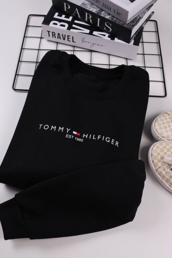 MOLETOM TOMMY PRETO
