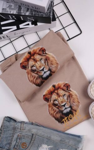 T-SHIRT LEÃO BEGE