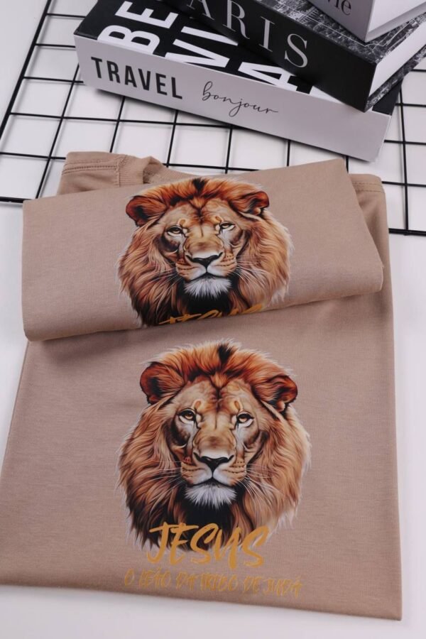 T-SHIRT LEÃO BEGE