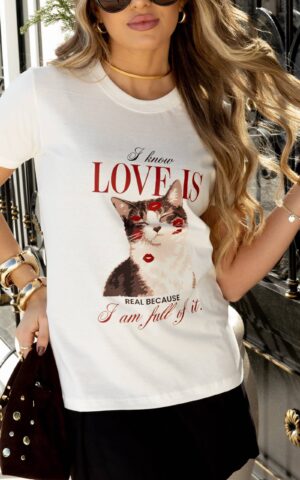 T-SHIRT LOVE IS BRANCA