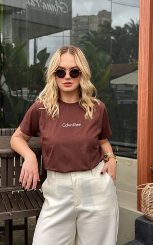 T-SHIRT CALVIN MARROM